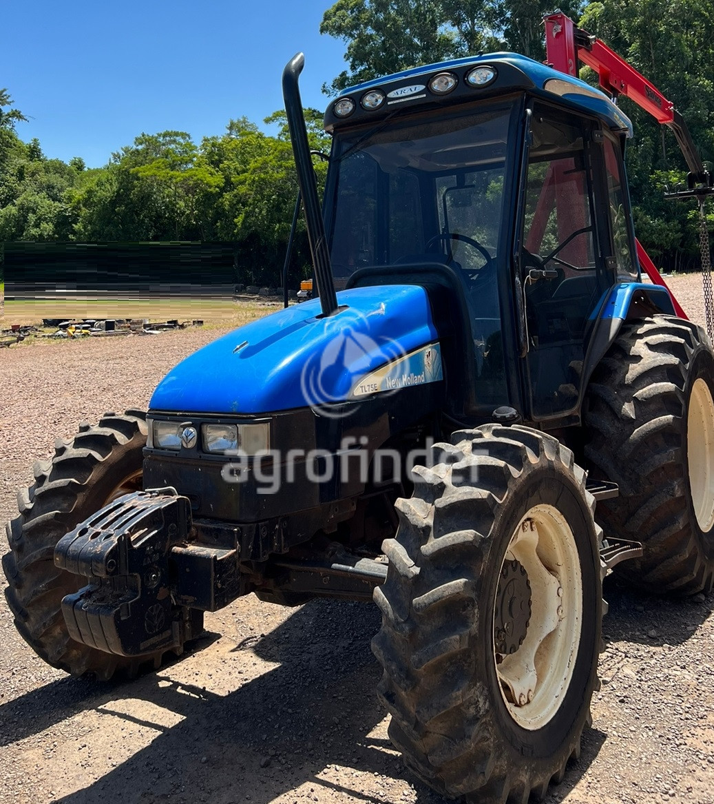 Trator New Holland TL 75 E Ano 2001 Agrofinder